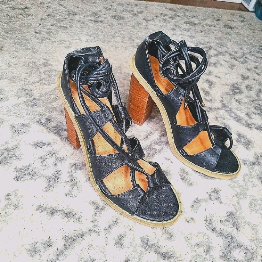 Urban Outfitters Leather strap heel sandals